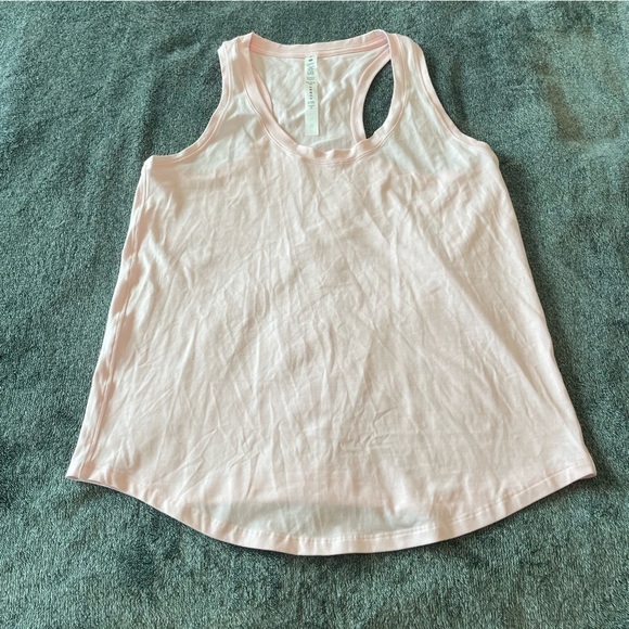 Lululemon Love Tank II
Petals Size 6 - Picture 6 of 11